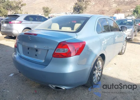 2010 Suzuki Kizashi Se z USA, uszkodzony, nr VIN JS2RE9A33A6100829